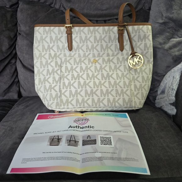 Michael Kors White and Brown Tote Bag - Picture 9 of 16